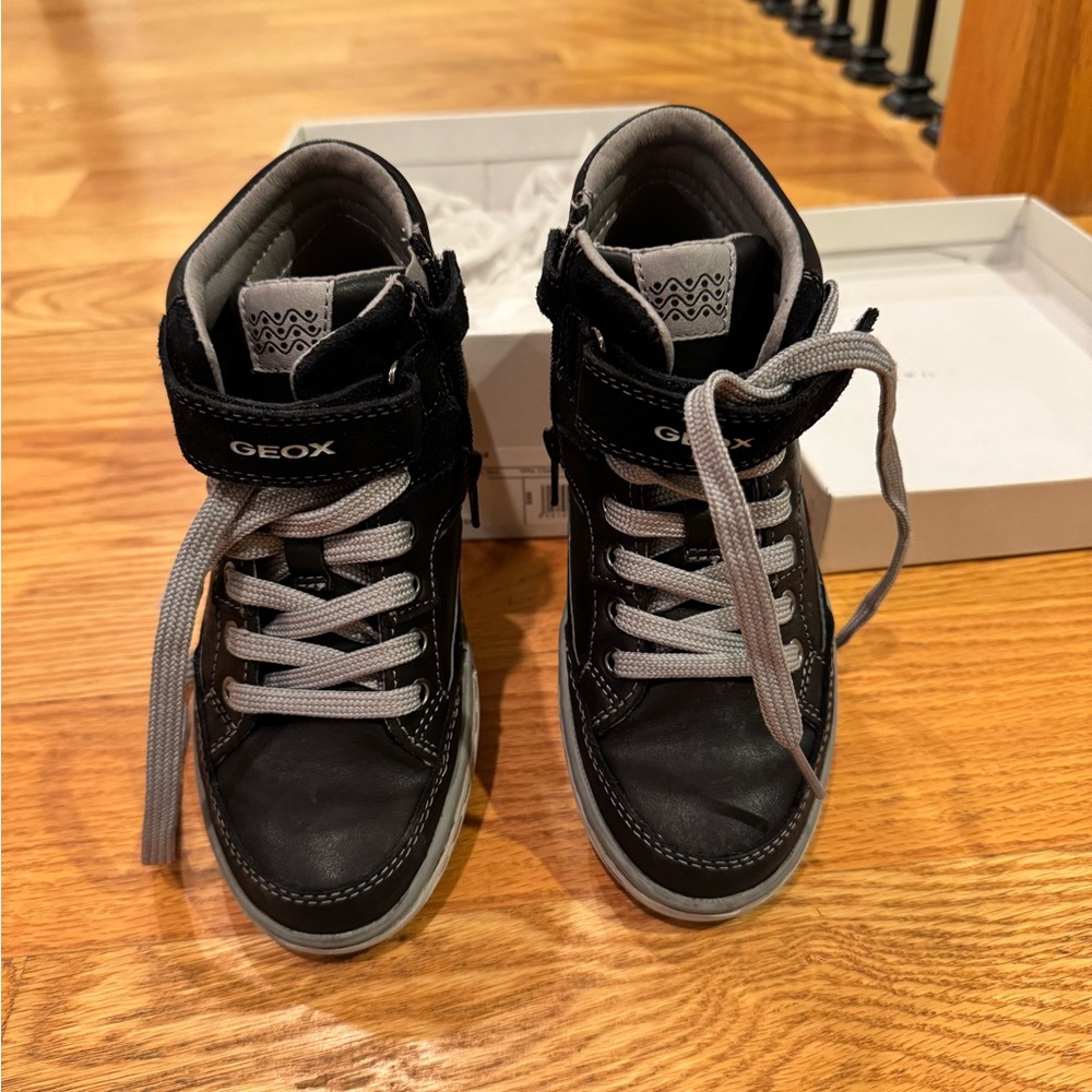 GEOX high top sneakers for kids size 32 (1 US)
